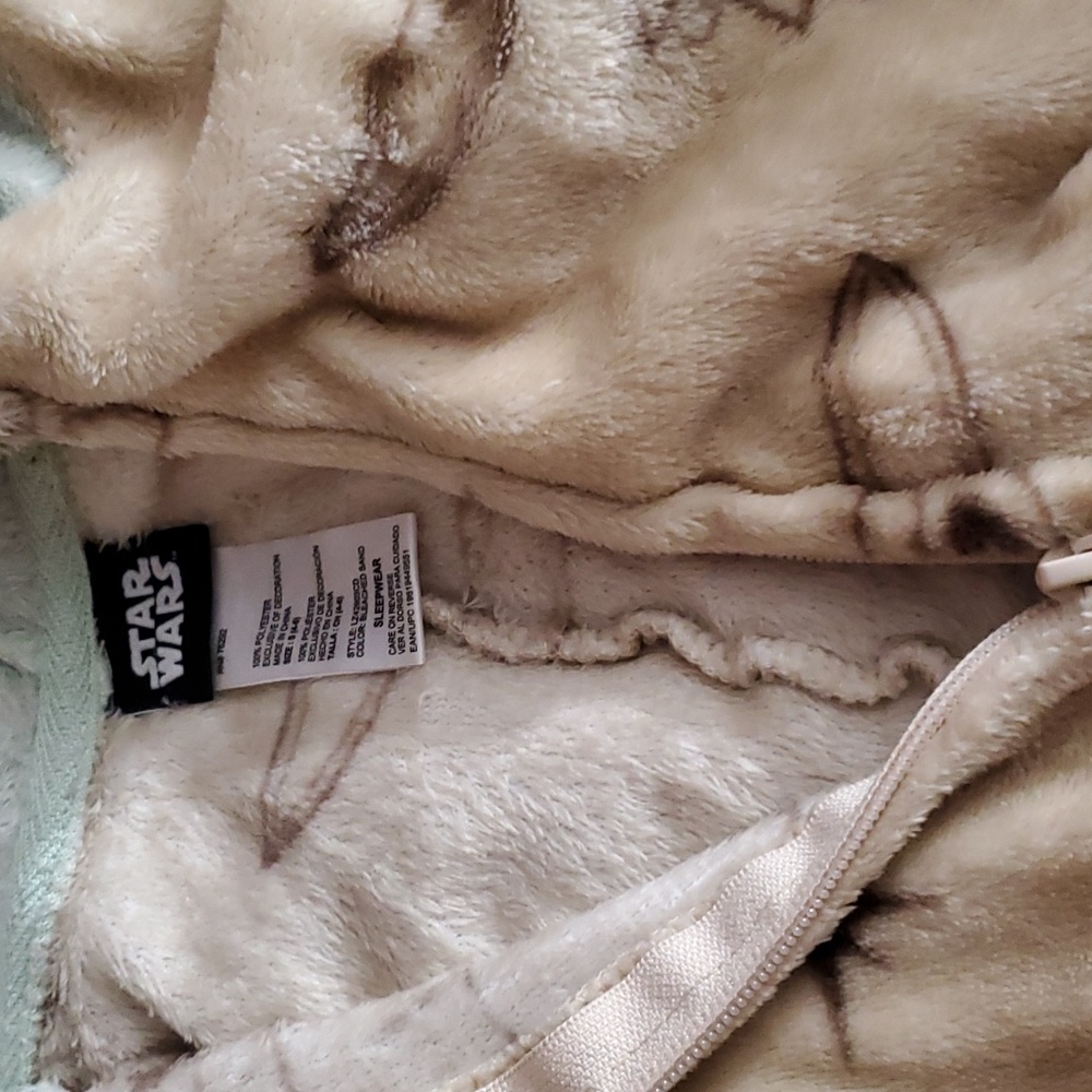 Grogu PJs - Picture 6 of 6